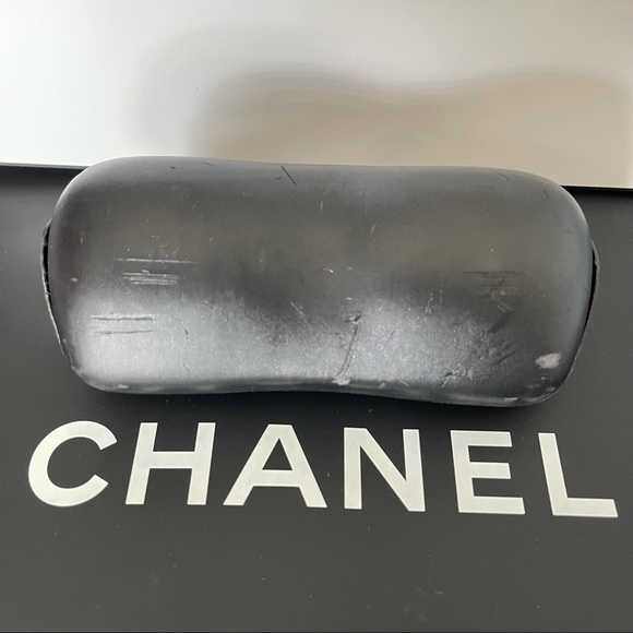 Authentic Chanel sunglasses case Swarovski crystal - Picture 4 of 10